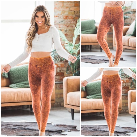 NEW! Plus Size Zenana Mineral Washed Wide Waistband Yoga Leggings - Picture 2 of 8